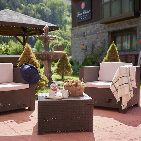 Gran Chalet Hotel & Petit Spa Vielha Bagian luar foto
