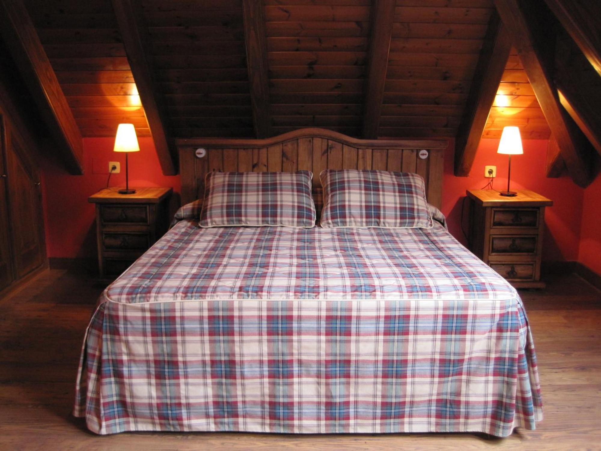 Gran Chalet Hotel & Petit Spa Vielha Bagian luar foto