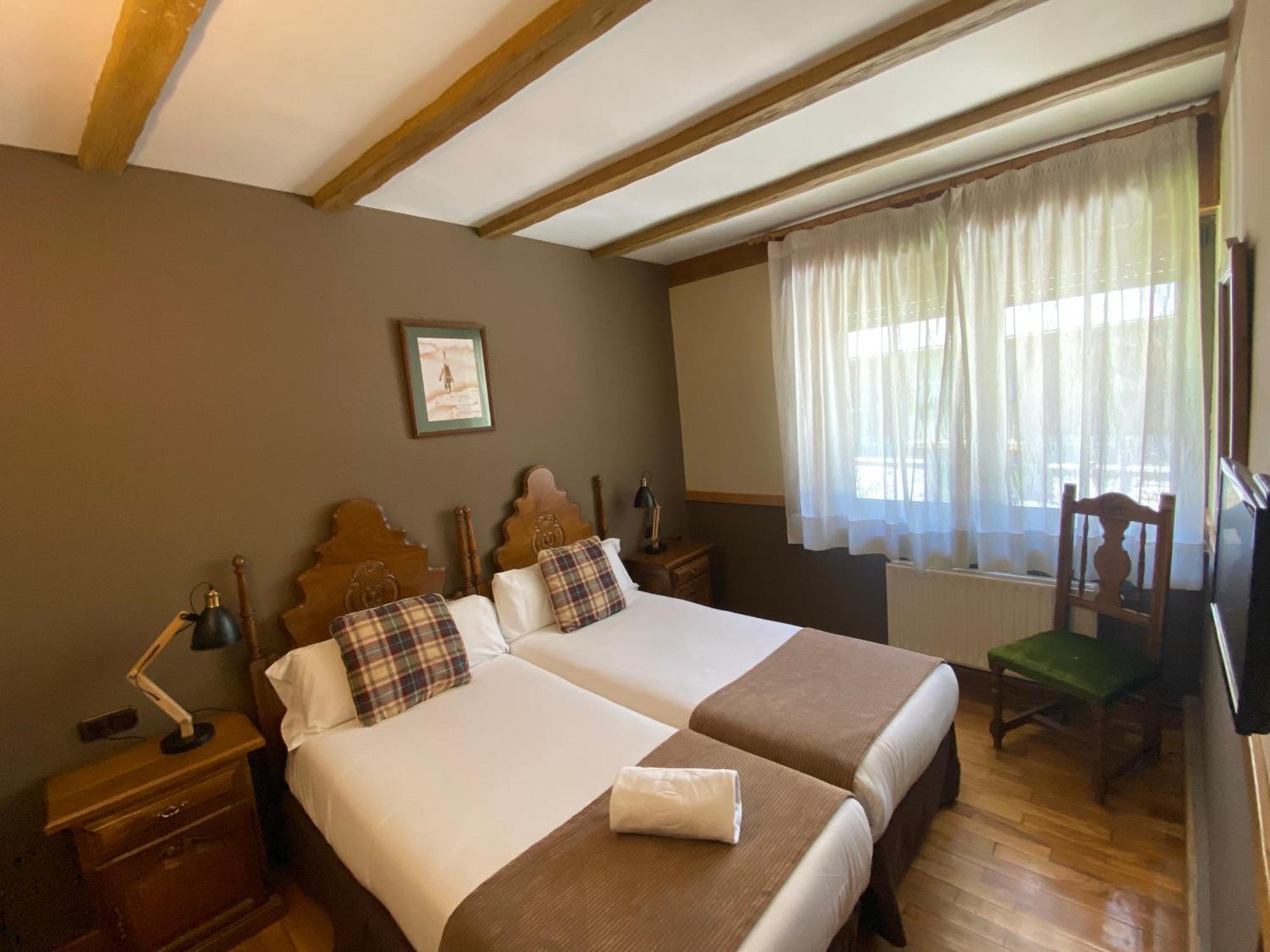 Gran Chalet Hotel & Petit Spa Vielha Ruang foto