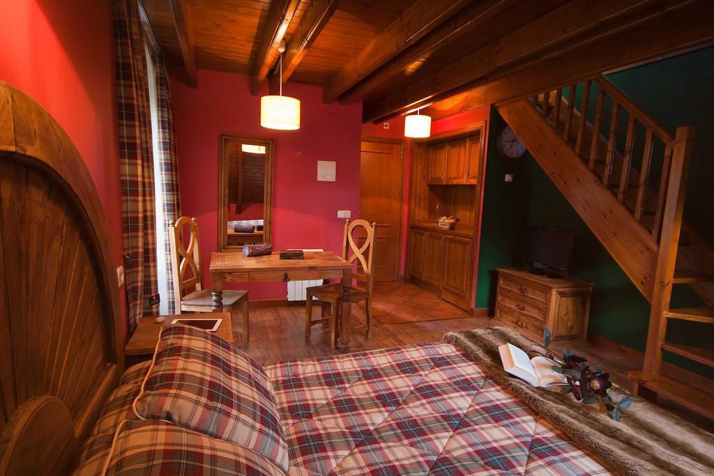 Gran Chalet Hotel & Petit Spa Vielha Ruang foto